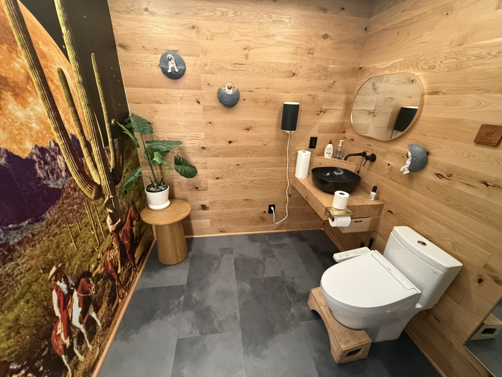cowboy bebop toilet visible